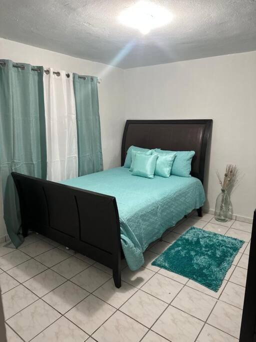 Second Floor 2Br Apt In The Center Of Santurce Apartment ซานฮวน ภายนอก รูปภาพ